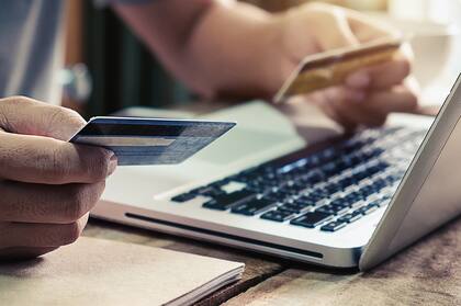 Las ventas por comercio electrónico movieron $97.892 millones entre enero y junio