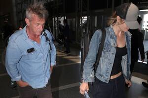 Sean Penn, infraganti con su novia de 27 años