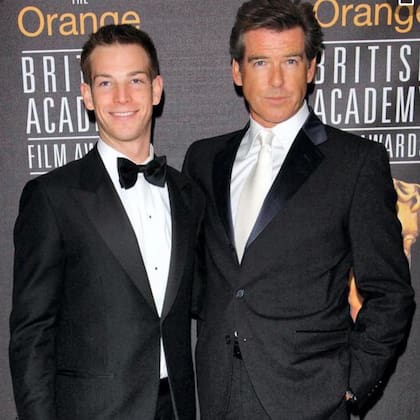 Sean Brosnan, es hijo del reconocido actor Pierce Brosnan, reconocido por interpretar a James Bond, y la actriz Cassandra Harris