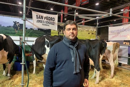 Medida: un funcionario habló de un novedoso crédito para los tambos y dio un dato que se destaca en el mundo 8 Sebastián Alconada contó que trabajan en líneas de créditos acordes con la actividad