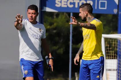 Sebastian Battaglia y Dario Benedetto; el DT parece haber encontrados soluciones en los últimos encuentros