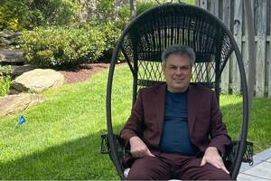 Sebastián Galiani en su casa en Maryland, Estados Unidos.