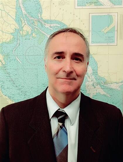 Sebastián García, docente de la materia Implementación de Sistemas de Ayudas a la Navegación