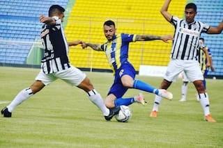 El hábil volante uruguayo que eludía rivales en el fútbol de Paraguay y Bolivia y ahora esquiva a la policía en el Cono Sur