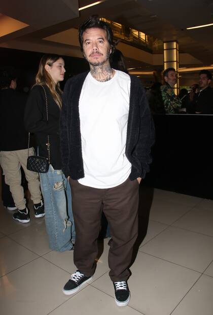 Sebastián Ortega fue otro de los hermanos del director, hijos de Palito Ortega y Evangelina Salazar, que no quiso perderse el estreno de la película en Buenos Aires