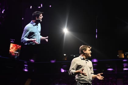 Sebastián Uchitel, investigador principal del CONICET y profesor titular del Departamento de Computación de la Facultad de Ciencias Exactas y Naturales (FCEN) de la Universidad de Buenos Aires, dio su opinión sobre la creciente transformación digital