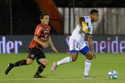 Sebastián Villa volvió a ser titular: no jugaba desde marzo pasado