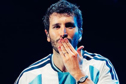 Sebastián Yatra anoche se presentó en el Movistar Arena