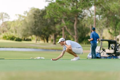 Sebring también ofrece campos par ajugar al golf, una atracción muy buscada por los jubilados