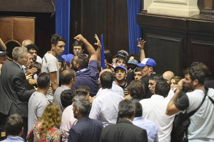 Secco está acusado por los incidentes ocurridos en la Legislatura bonaerense en diciembre