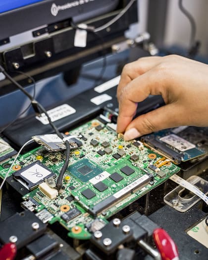 Sector de trabajo manual, donde se corrigen los errores