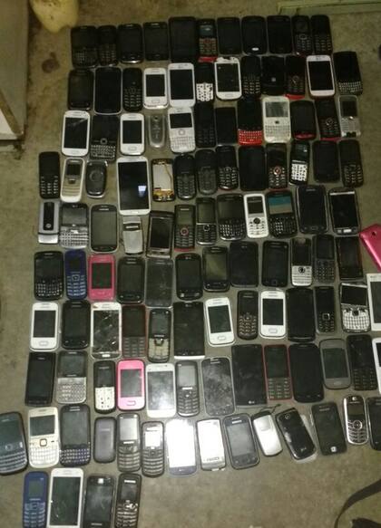 137 celulares en secuestrados en una cárcel bonaerense, en 2019