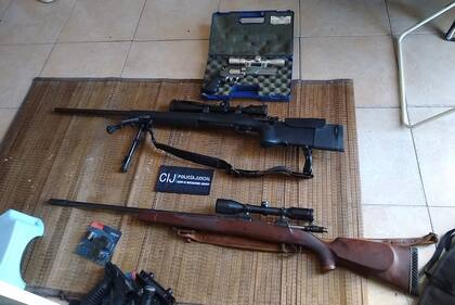 Secuestran armas, municiones y accesorios de tiro en una vivienda de Villa Crespo