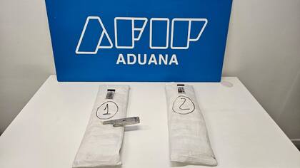 Secuestran en Aeroparque 4,3 kilos de MDMA (éxtasis) que llevaba un viajero mexicano en su equipaje