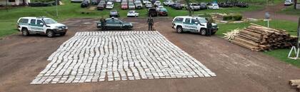 Secuestro de dos toneladas de marihuana ocultas en vigas de madera, en Misiones
