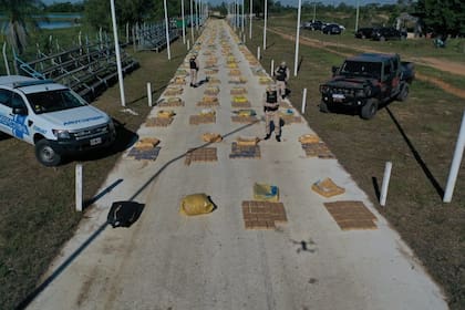 Secuestro de más de seis toneladas de marihuana en Corrientes