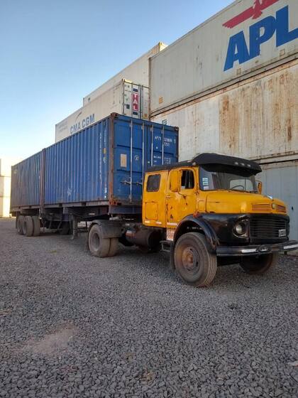 Secuestro de mercadería apócrifa y de contrabando en una galería de la zona de Once