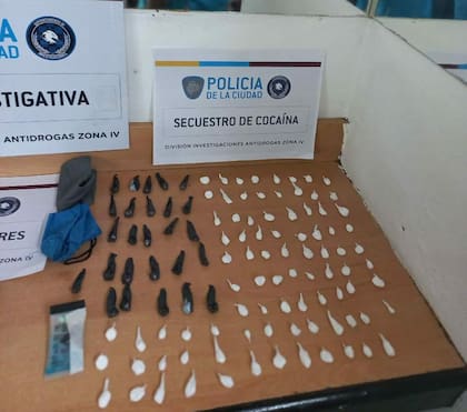 Secuestro de microdosis de cocaína en un bar de Constitución