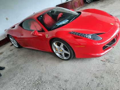 Secuestro, en Formosa, de una Ferrari 458 que era trasladada ilegalmente desde Paraguay hacia el partido bonaerense de Pilar