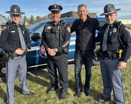 Securing our roads, looking back es el programa con el que Duffy y Trump pretenden "limpiar las carreteras de conductores inseguros" (Facebook/Secretary Sean Duffy)