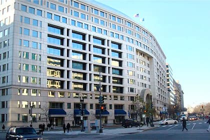 Sede del Banco Interamericano de Desarrollo, ubicada en 1300 New York Avenue NW en Washington, D.C.