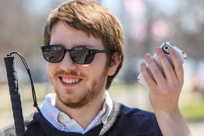 Seeing AI es una app que describe el mundo a personas ciegas o con problemas de visión