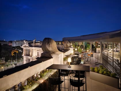 Seen, el rooftop de Anantara Palazzo Naiadi