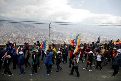 Seguidores de Evo se preparan desde El Alto para bajar a la tarde a La Paz