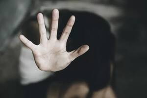 Según activistas, muchos de los establecimientos que emplean a niñas sirven como puertas para el comercio sexual