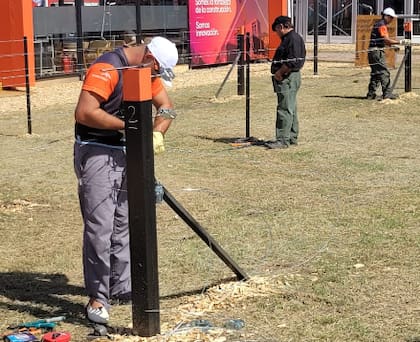 Según comentaron, dicha competencia congregó a los mejores alambradores oriundos de diferentes zonas de la Argentina, luego de haber desarrollado instancias regionales durante todo el año