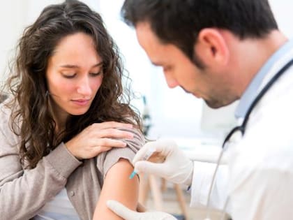 Según datos de Salud, esta primera entrega contempla casi 800.000 dosis