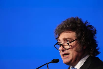 Según el analista político, el Gobierno perdió entre 10 y 12 puntos en las encuestas desde la última revalidación electoral que consiguieron (Photo by Patrick T. Fallon / AFP)