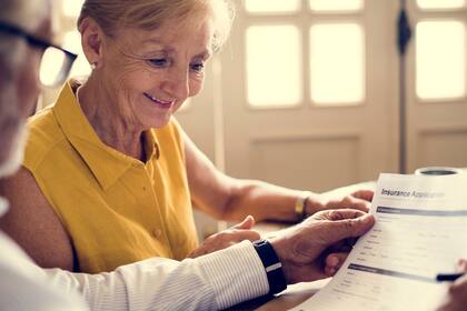 Según el año de nacimiento, la edad de jubilación completa podría ser entre 66 y 67 años