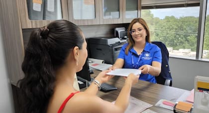 Según el consulado, tramitar el pasaporte solo toma unos minutos (Facebook/Consulados de El Salvador en Texas, Estados Unidos)