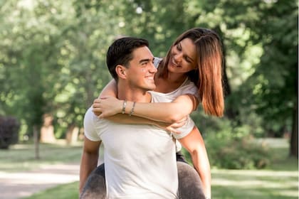 Según el estudio, las parejas que se llevan un año o menos de diferencia tienden a durar más tiempo