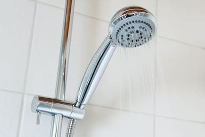 Según el estudio una ducha diaria puede tener implicaciones en la salud