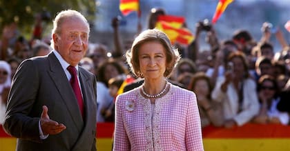 Según el libro La soledad de la reina, Juan Carlos I y Sofía sólo mantienen relaciones protocolares desde 1976