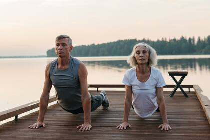Según el médico Alejandro García lo ideal es recurrir a una actividad multicomponente “que trabaje las diferentes capacidades de la persona, en una sola sesión”