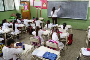 Según el Observatorio Hacer Educación, de la UBA, la formación y capacitación docente es el principal problema de la crisis educativa