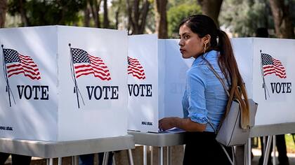 Según el Pew Research Center, aproximadamente 34.5 millones de hispanos podrán votar en las elecciones de medio término en Estados Unidos