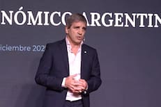 Caputo prometió avisos, pero las multas a personas y pymes subirán más de 100.000%