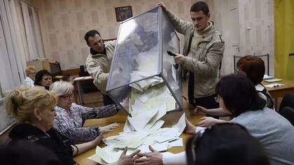 Según funcionarios locales, el 95,5% de los votantes en Crimea apoyaron la opción de unirse a Rusia en el controvertido referéndum