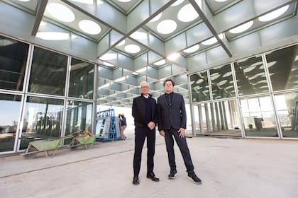 Según Herreros, en la foto con Costantini, es un proyecto “muy novedoso, muy ambicioso y casi irrepetible”