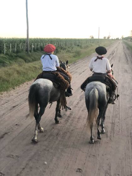 Según Ignacio, la vida de los mellizos son los animales y el campo