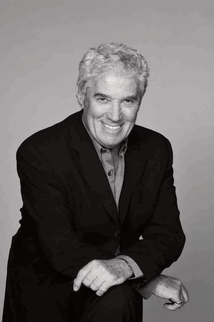 Según Intrusos, Chico Novarro habría tenido un romance oculto con Cecilia Milone