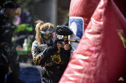 Según José Luis Tato, el paintball permite “identificar el perfil de atención y acción, reconocer fortalezas y debilidades, y evaluar el perfil de riesgo en la toma de decisiones”