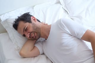 Un especialista en sueño reveló las claves a la hora de comprar una buena almohada para favorecer el descanso