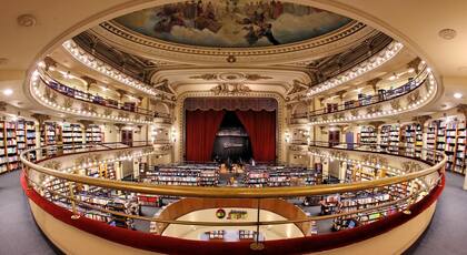 Según la revista National Geographic, El Ateneo Grand Splendid es la librería más linda del mundo