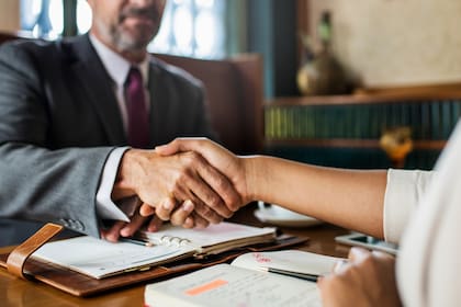 Según los abogados, las personas que ya solicitaron el cambio no deben retirar el pedido por el memorándum