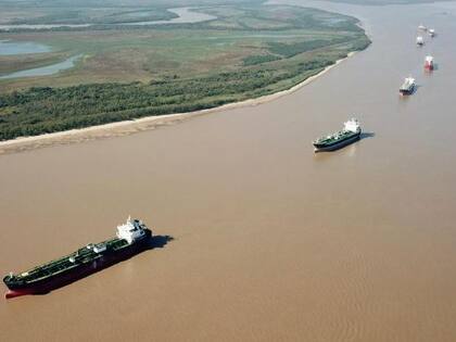 Según los datos de la entidad, considerando solo trigo, harina de soja y maíz, se espera un volumen logístico cercano a los 13,8 millones de toneladas desde el Up River de septiembre a diciembre de este año